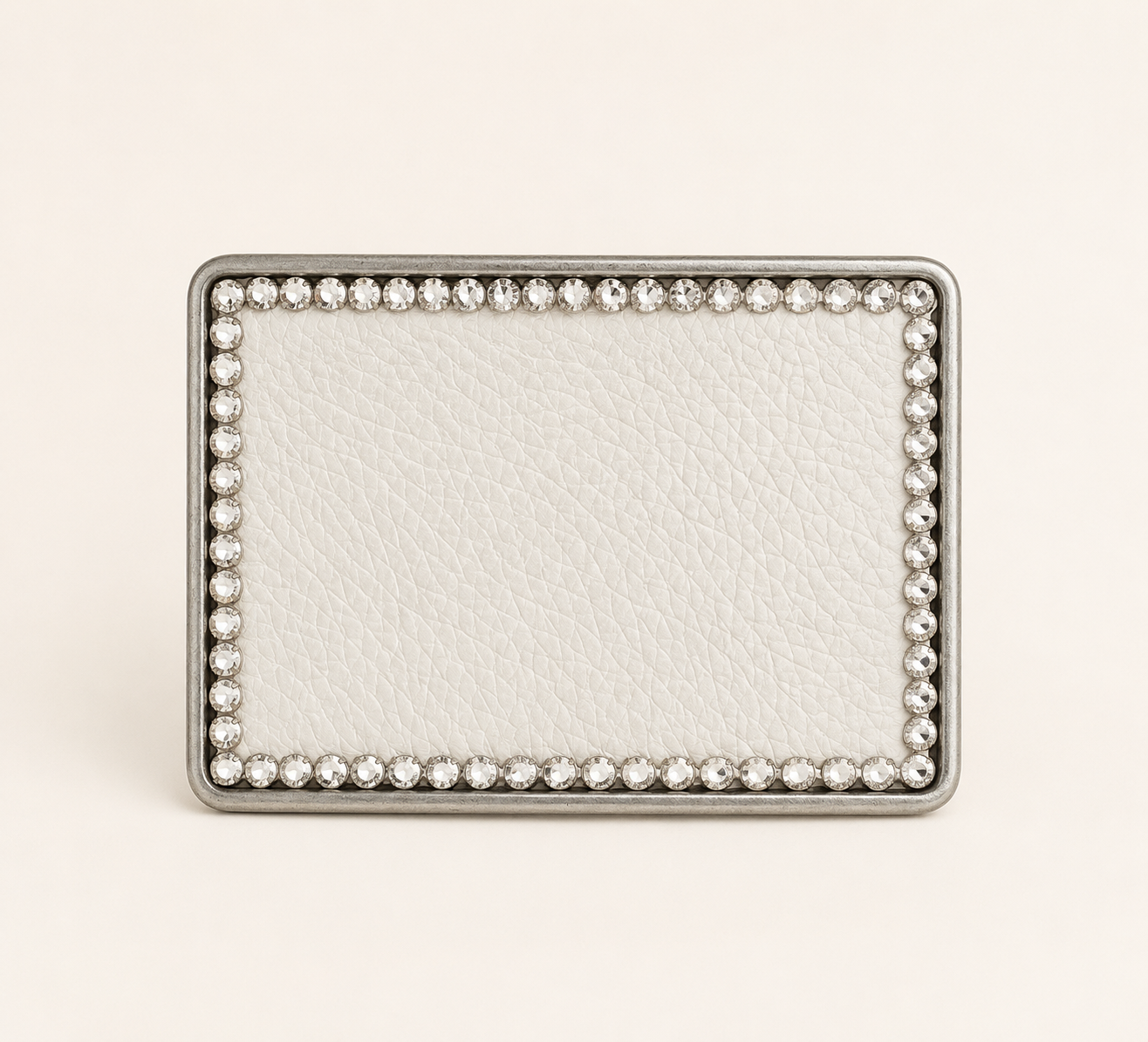 Silver buckle w/off white pebble leather
