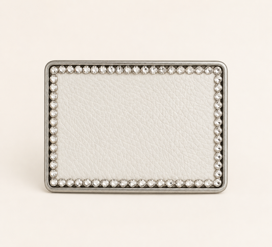 Silver buckle w/off white pebble leather